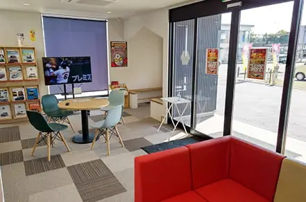 車のローン審査でお悩みなら岡田自動車内装